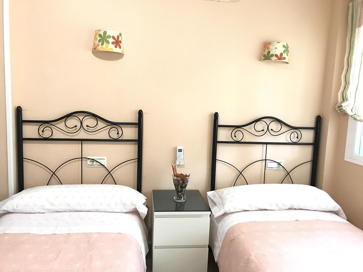 Apartamento Holidays On The Beach Torremolinos Luaran gambar